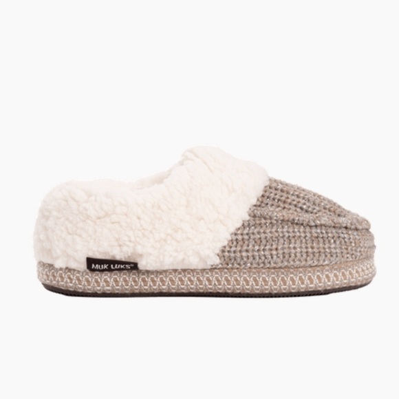 Cozy Knit Slippers with Faux Fur Lining - Picture 3 of 6